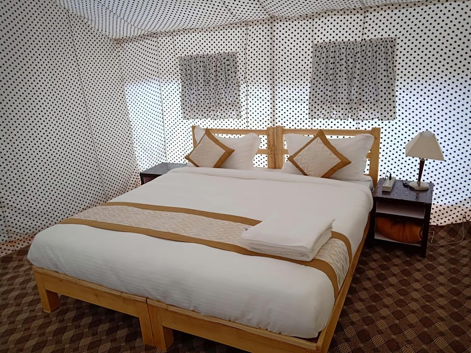 Deluxe Room | Premium bedding, WiFi (free), bed sheets