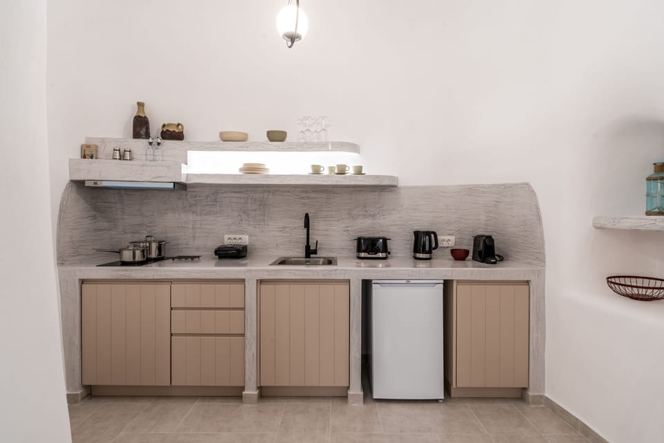 Luxury Apartment | Private kitchen | Espresso maker, coffee/tea maker, microwave, electric kettle