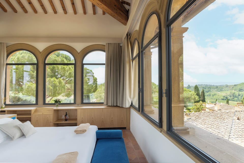 Panoramic Studio Suite, 1 King Bed | Minibar, soundproofing, iron/ironing board, free WiFi