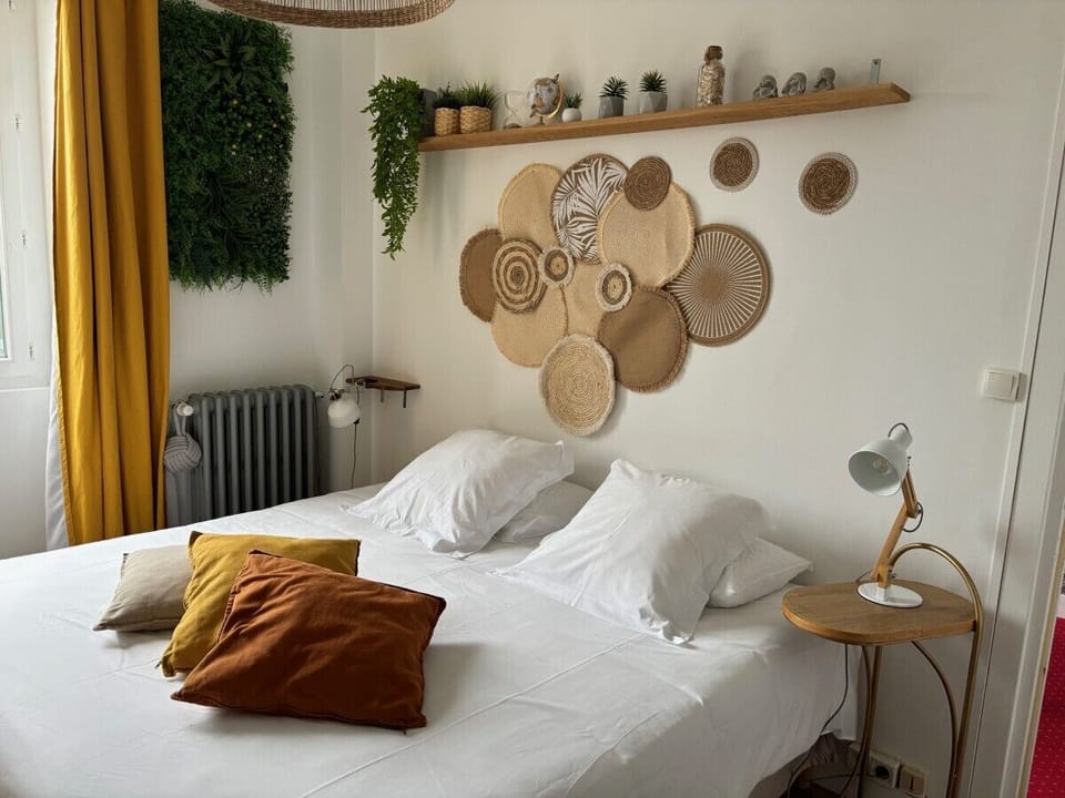 Classic Room | Individually decorated, individually furnished, desk, free WiFi