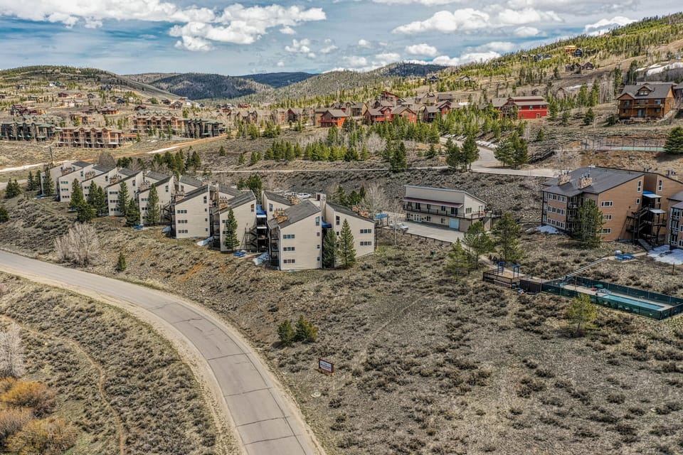 Aerial view of Mountainside complex next to the base at Granby Ranch