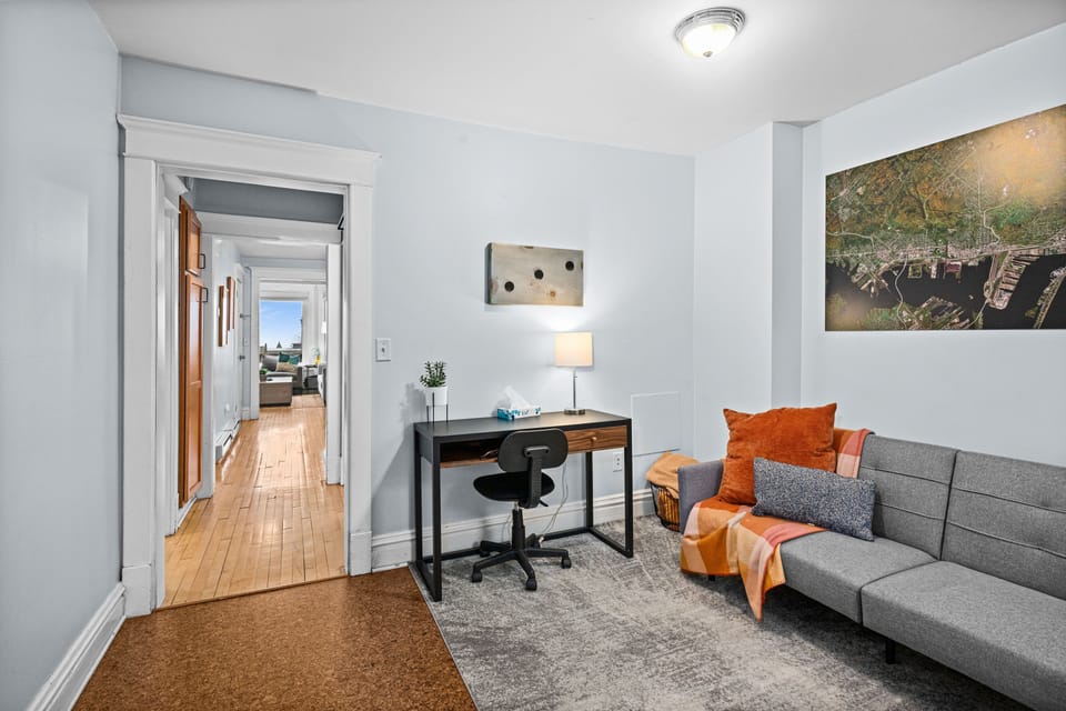 Modern decor with a workstation, perfect for relaxation or remote work!