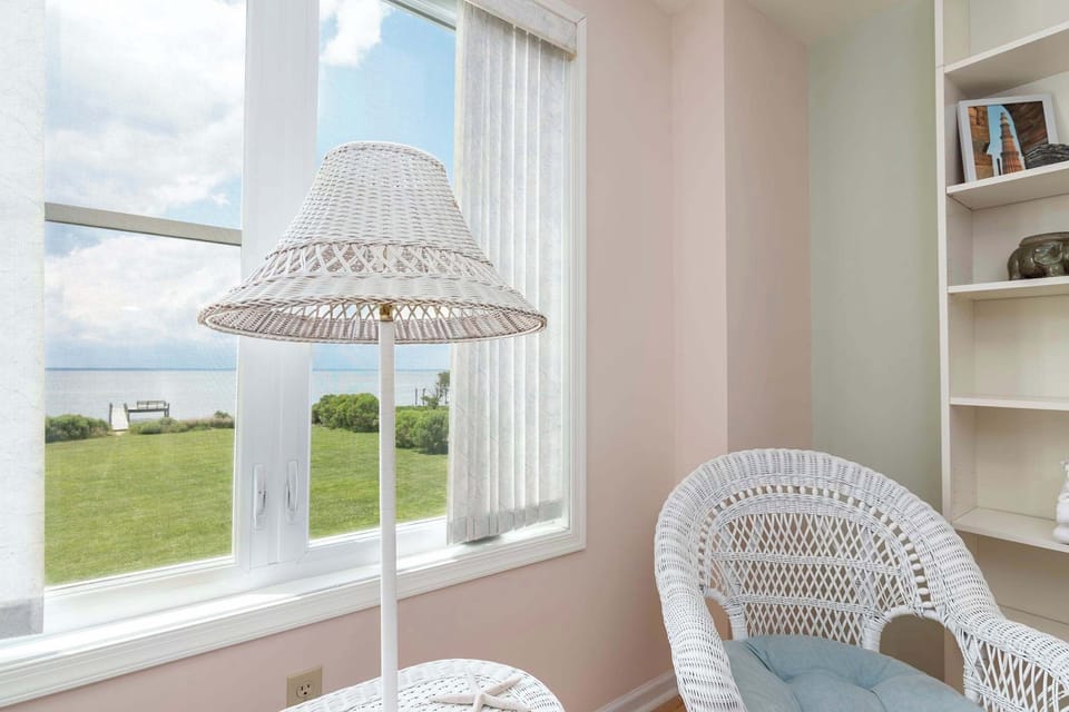 Waterfront guest room