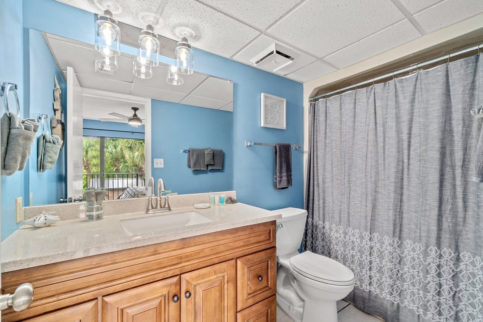 2nd Bathroom