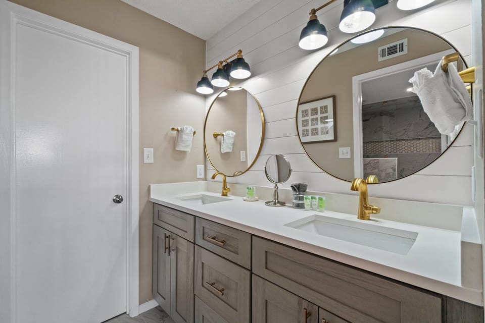 Newly renovated Master Bathroom