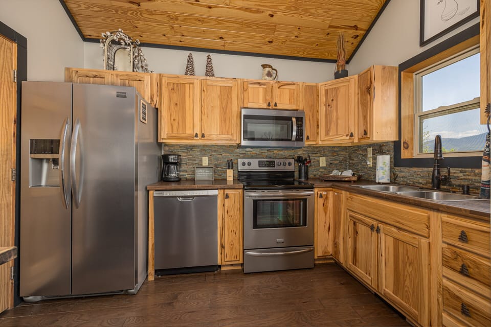 Fully Stocked Kitchen