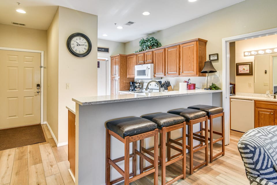 Fully Equipped Kitchen | Laundry Units | Basic Cooking Essentials | Crockpot