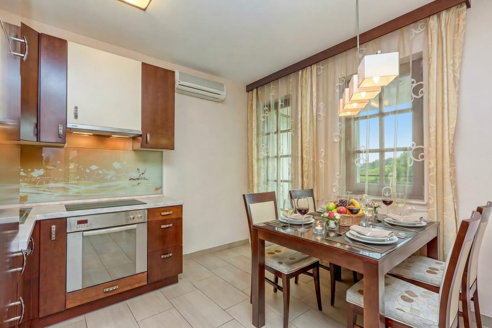 Kitchen and dining area