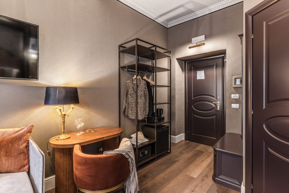 Superior Studio Suite | Down comforters, memory foam beds, minibar, in-room safe