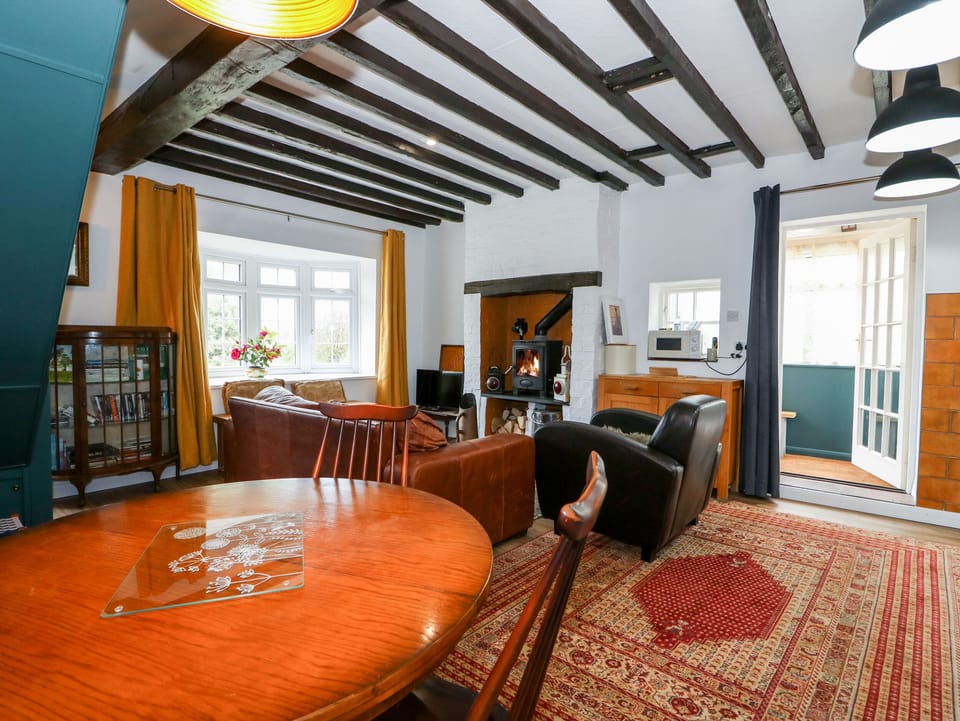 Cottage | Interior