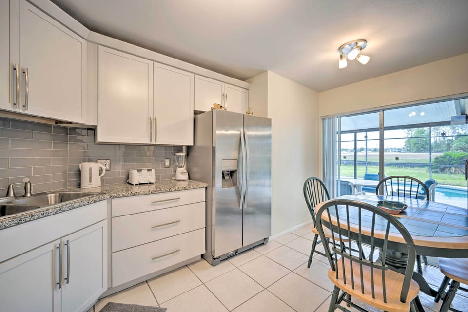 Fully Equipped Kitchen | Ice Maker