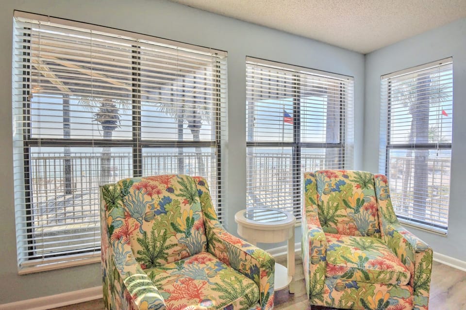 Sandpiper 8A Living Room