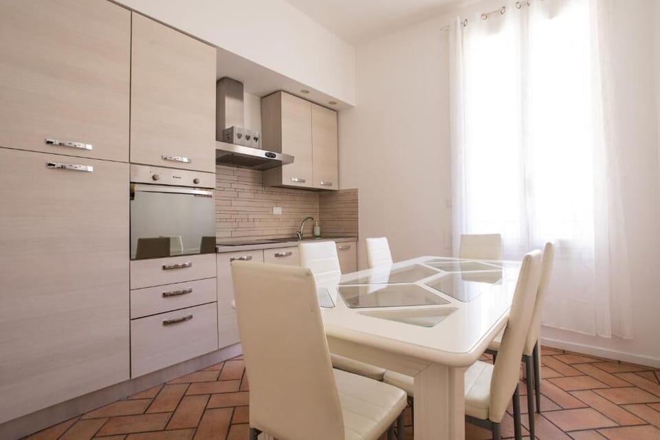 Comfort Apartment | Private kitchen | Fridge, microwave, oven, stovetop