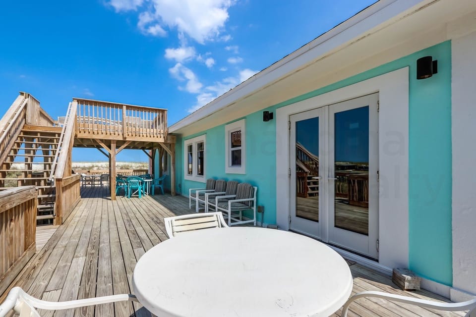 House, 5 Bedrooms | Outdoor dining