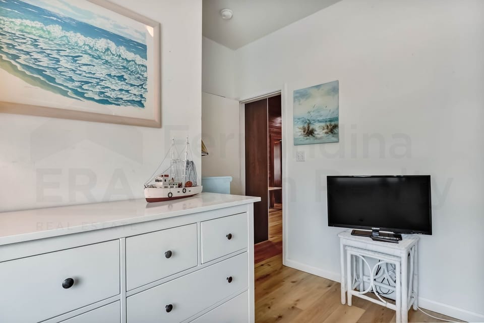 House, 5 Bedrooms | Interior