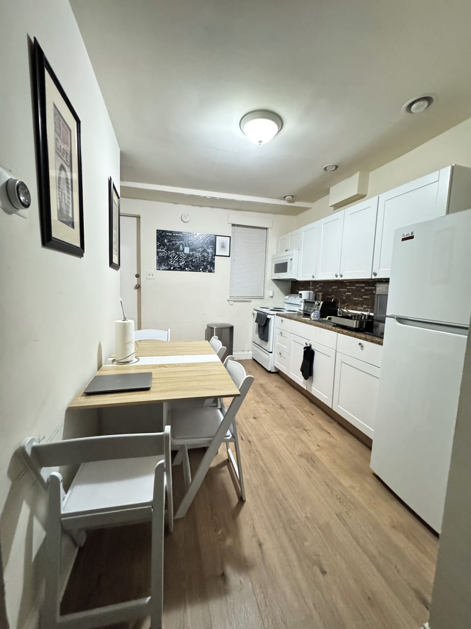 Premium Apartment | Private kitchen | Full-size fridge, microwave, oven, stovetop