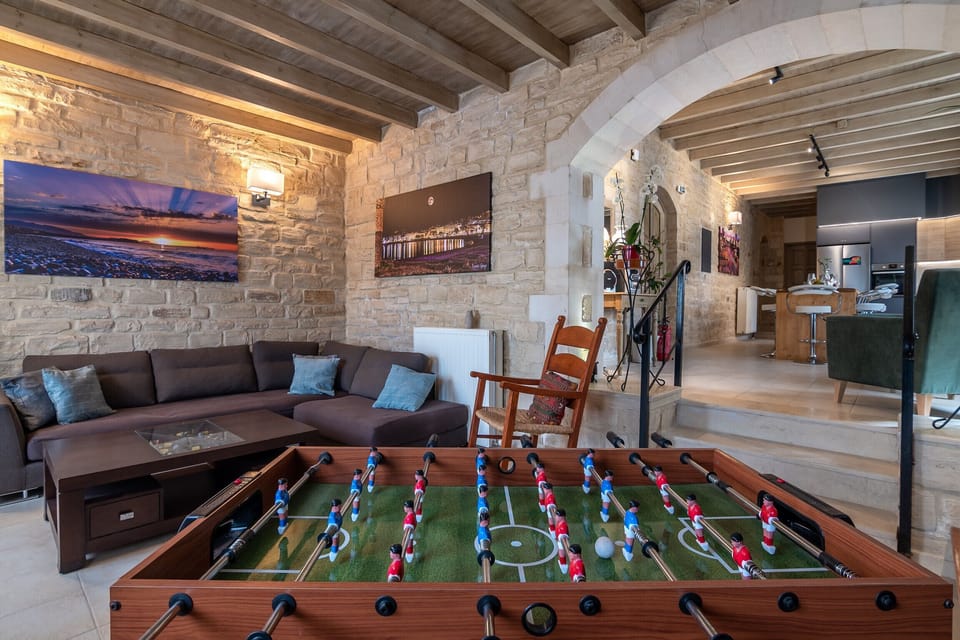 Living area of Renovated Villa, 6 persons, Kids pool, Picturesque village, Rethymno