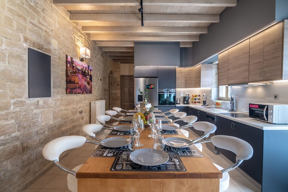 Dining area of Renovated Villa, 6 persons, Kids pool, Picturesque village, Rethymno