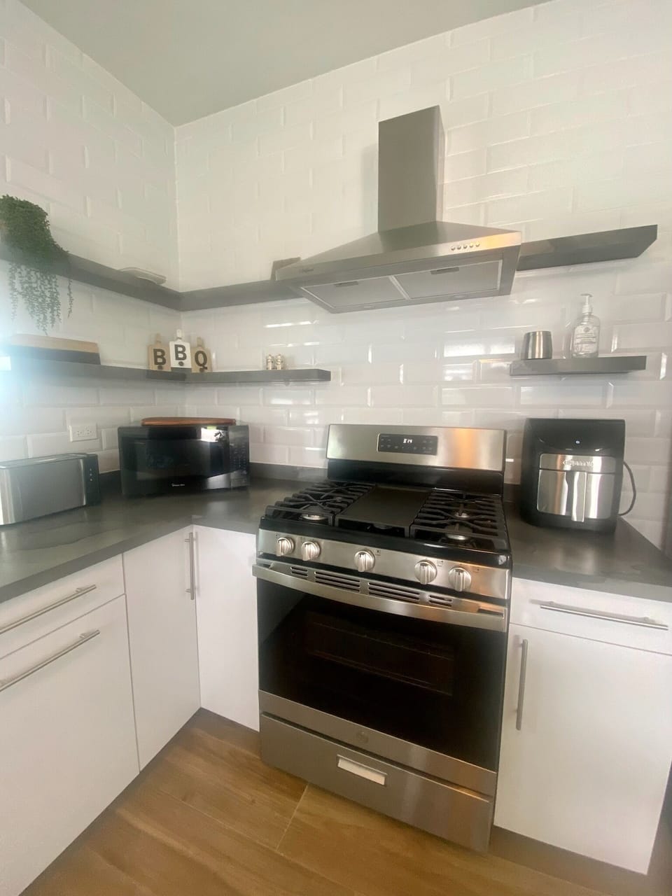 Kitchen area 