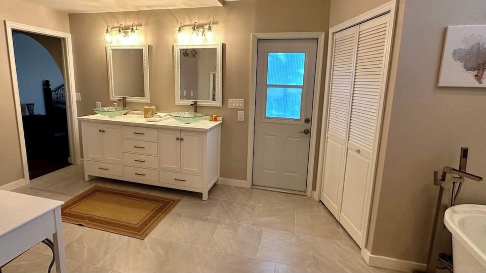 Master Bath