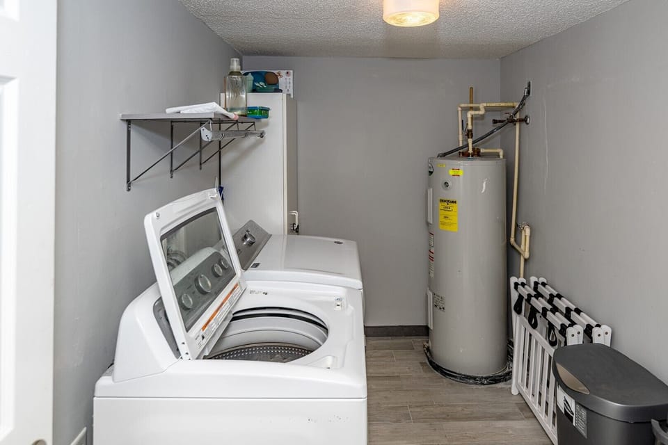 Full Size Washer and Dryer 