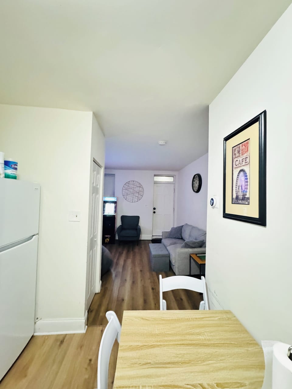 Deluxe Apartment | Living area | 55-inch LED TV with digital channels, TV, fireplace