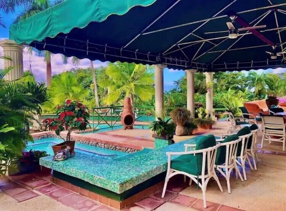 Serena Boutique Hotel Bed and Breakfast in Caguas
