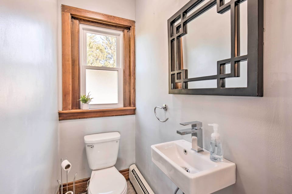 Half Bathroom | Main Floor