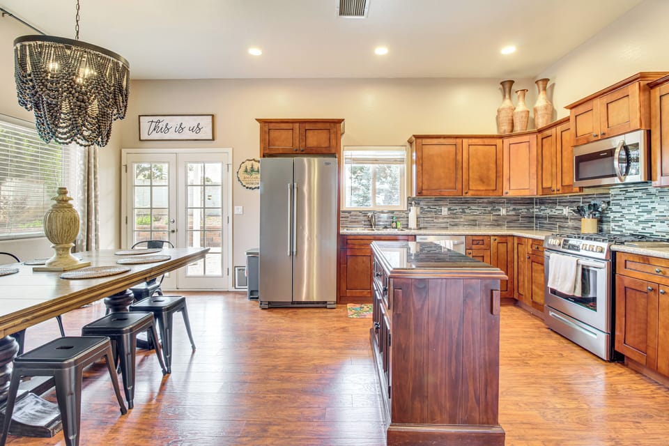 Dining Area & Kitchen | Open Interior