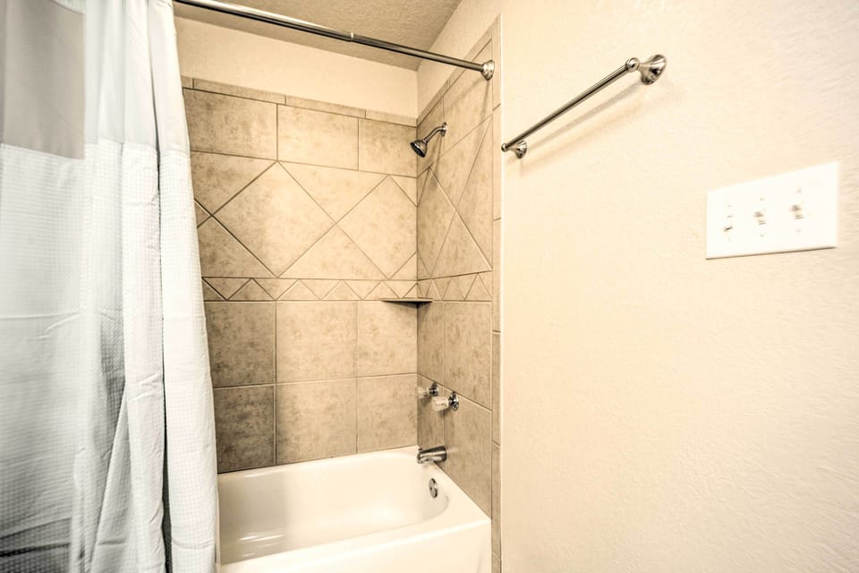 Bathroom | Towels Provided