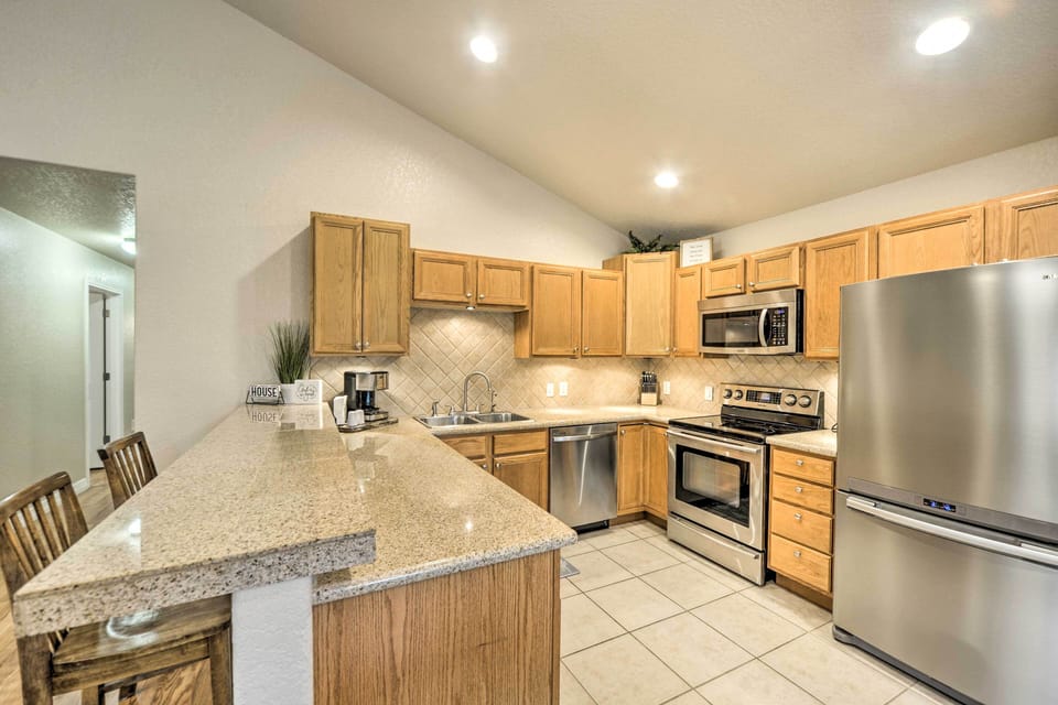 Fully Equipped Kitchen | Toaster
