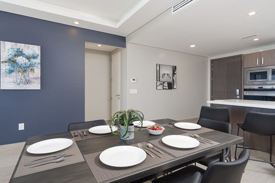 Dinning table