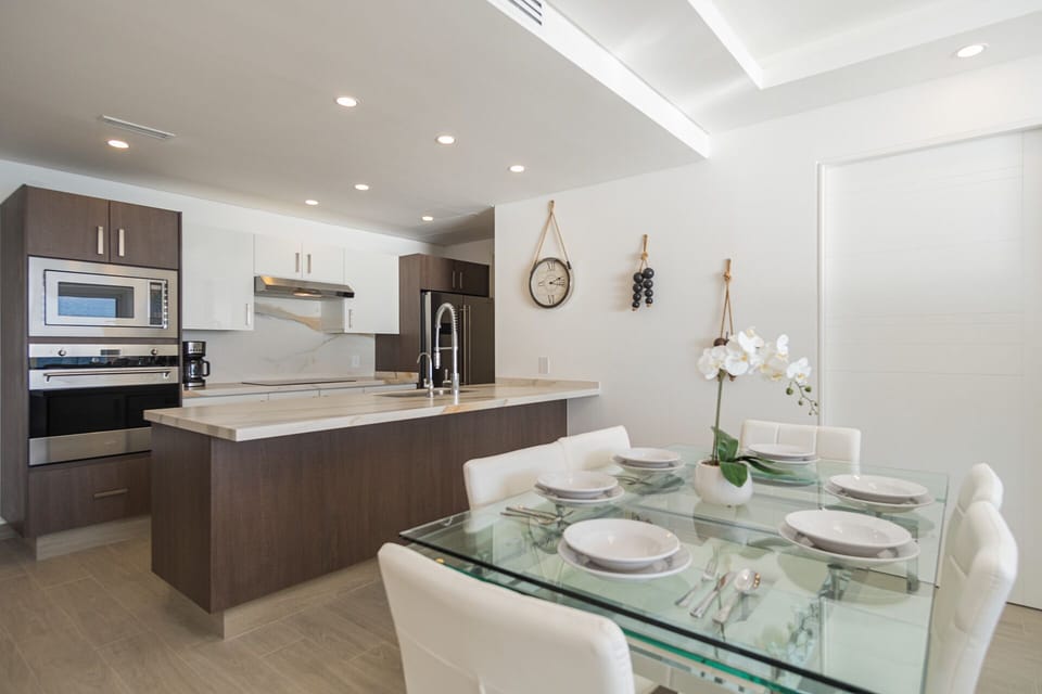 Dinning table
