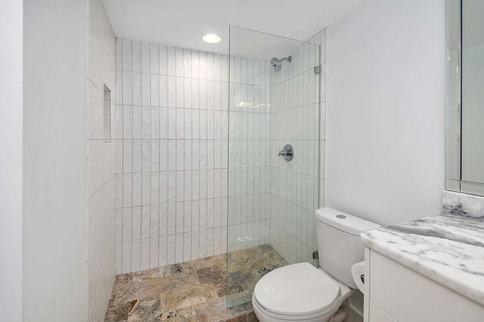 King and Prince 184 North Villas - Completely Renovated Primary Bathroom