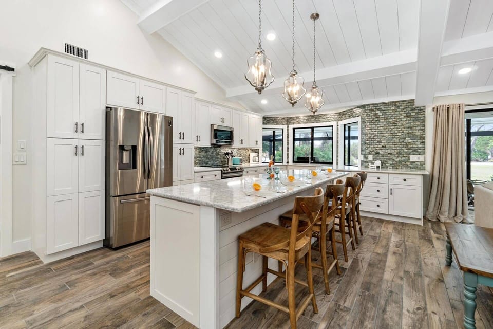 The gleaming kitchen has been fully updated and is fully stocked for your stay.