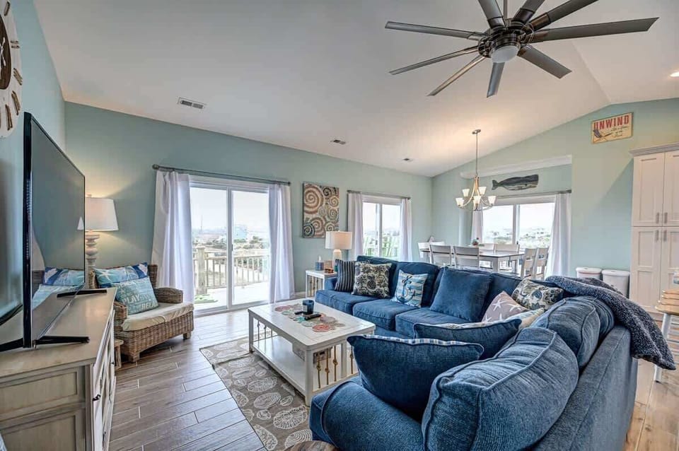 Great Room with Ocean View Sun Deck