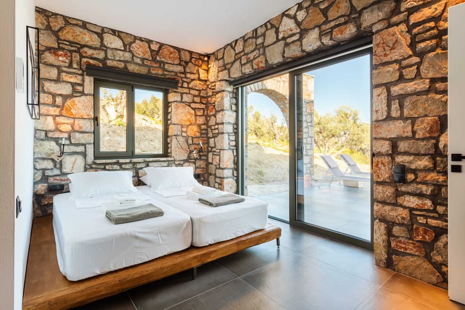 Bedroom with two singles