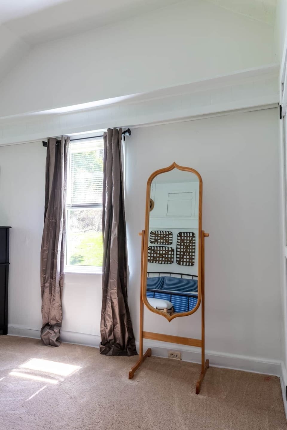 Linens and towels provided