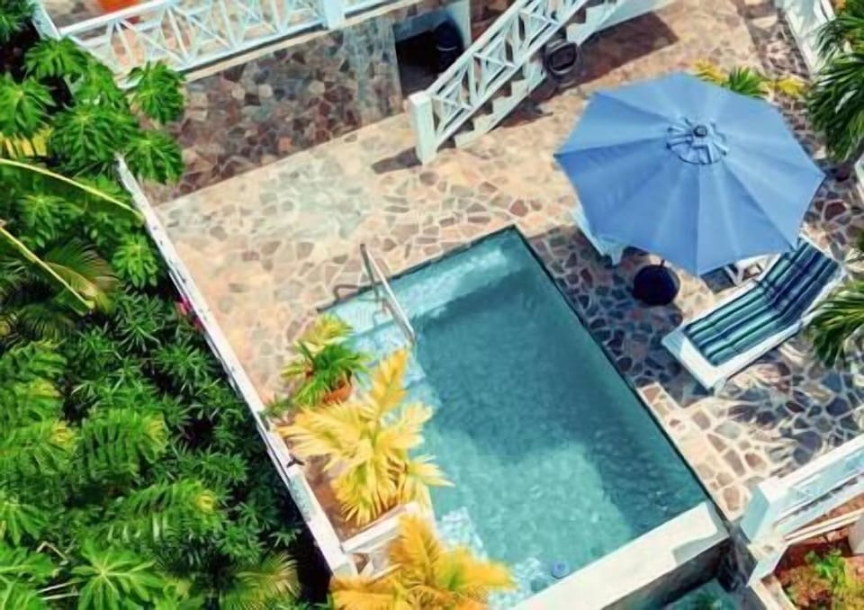 Pool (3)