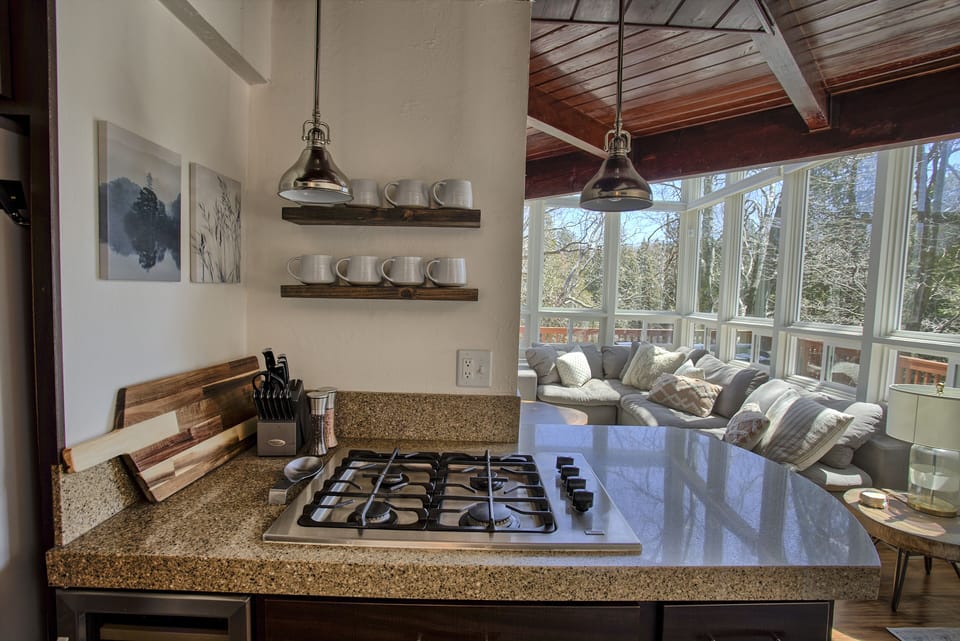 Full kitchen with granite countertops