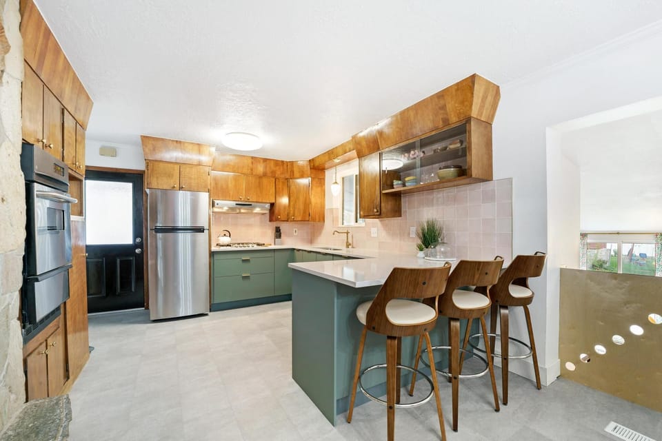 Kitchen with side entry from carport