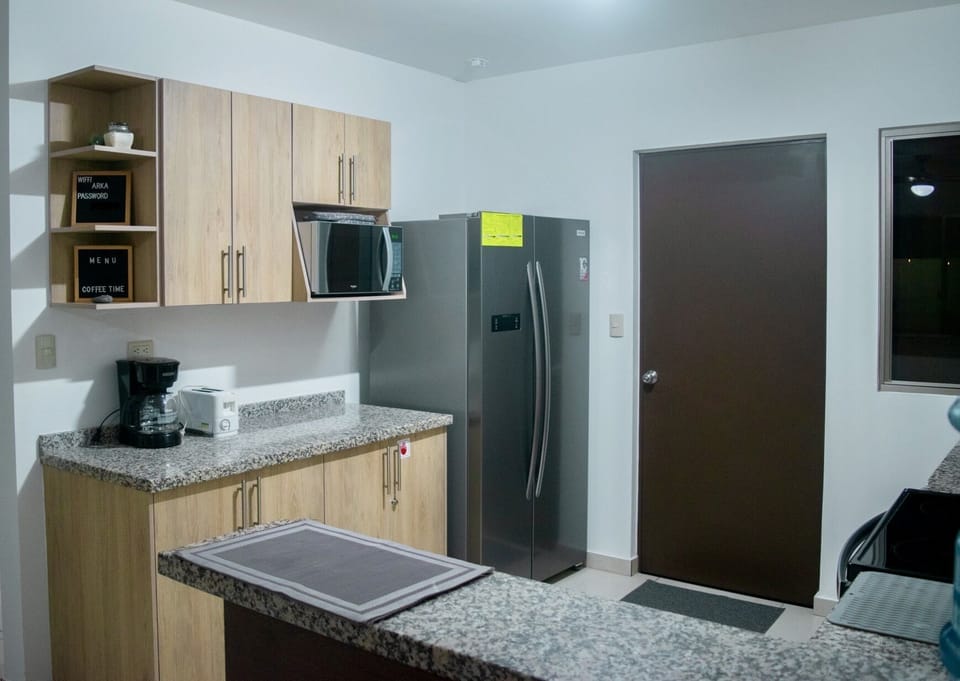 Full Kitchen
