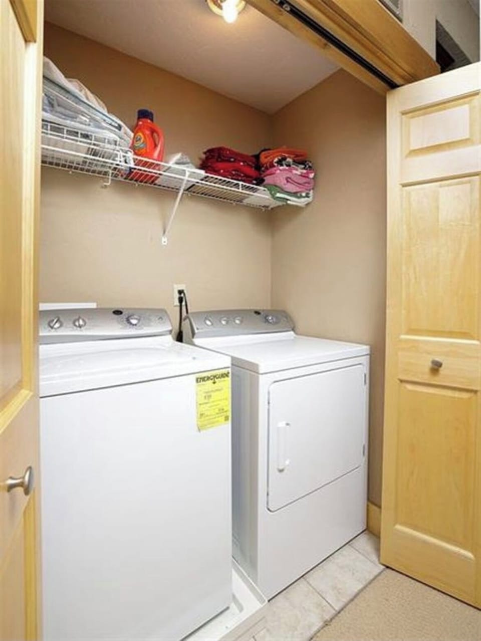 Full Washer/Dryer