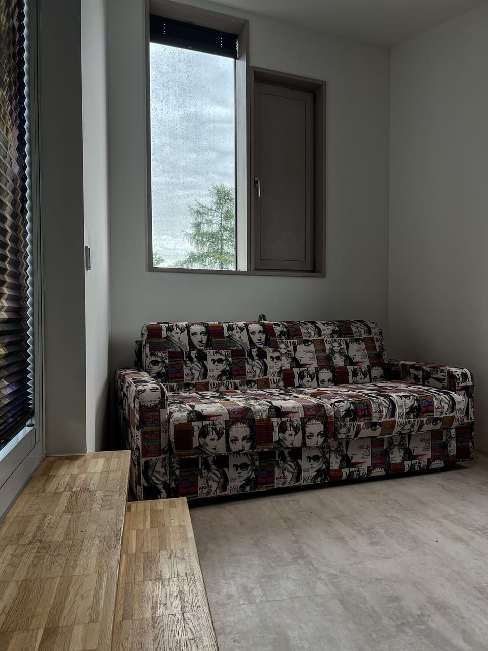 Penthouse Apartment | Living area | 43-inch flat-screen TV with cable channels, TV