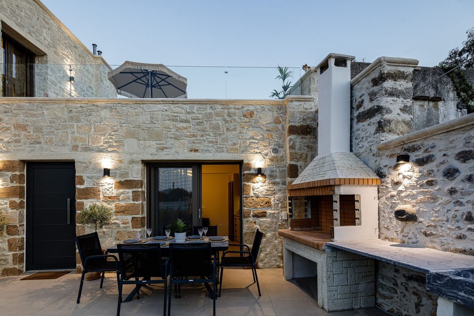 Balcony of Stone renovated house,Near tavern,cafe,supermarket,Pigi,Rethymno