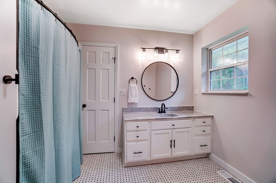Bathroom #2 - attached to bedroom #1 - full bathroom.
