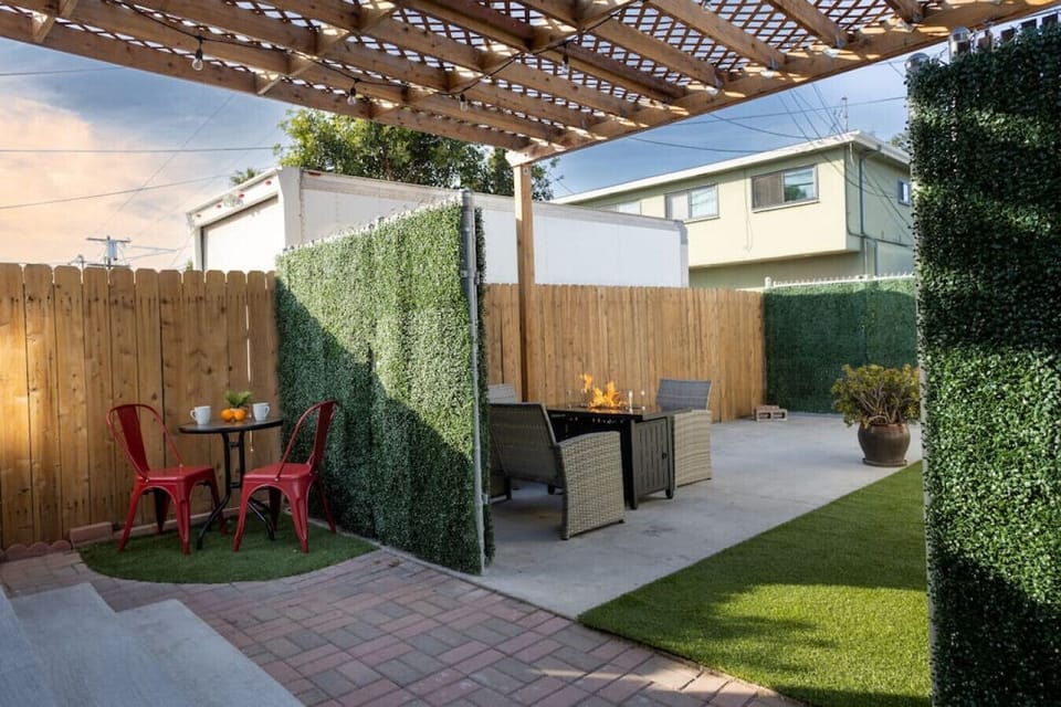 These gates close to separate front house from back studio.