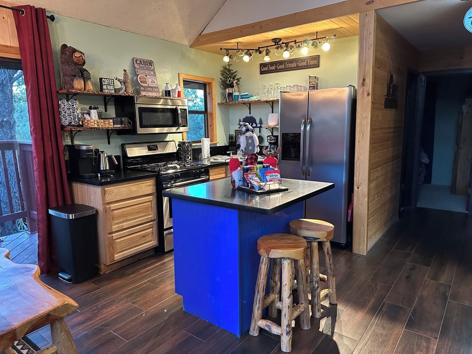 A fully equipped kitchen with all you need to cook and bake your favorite foods