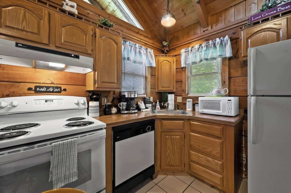 Full Kitchen