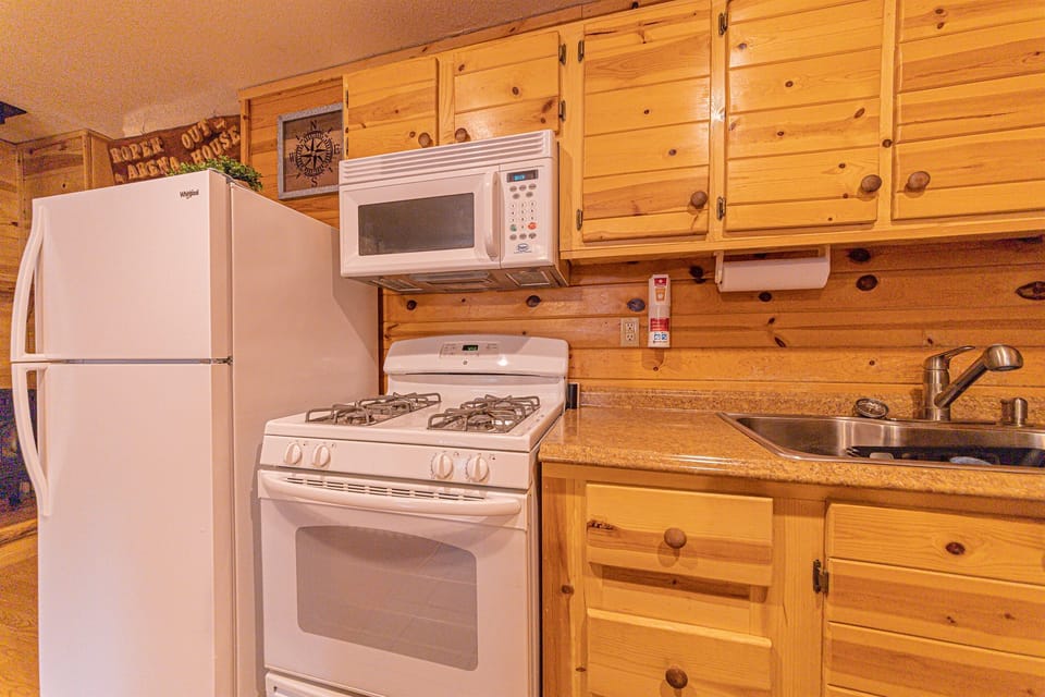 Fully Stocked Kitchen